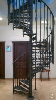Чугунная винтовая лестница, черная, фабрики Modus