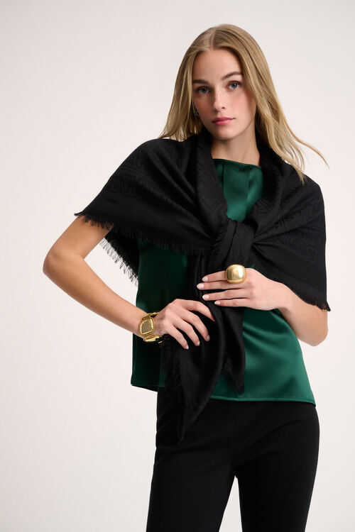 Палантин ROMANZO черный